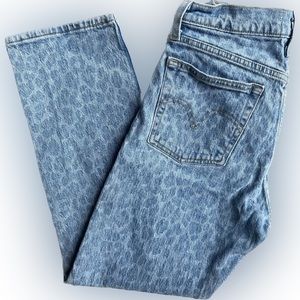 Levi’s | Leopard Wedgie Straight | Size 25